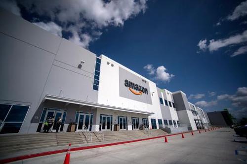 美國亞馬遜物流延誤預警信號：美國2州山火蔓延，11州接到火災警示